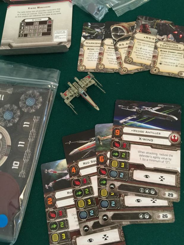 The expansion X-Wing comes with a lot of stuff. Some of it is new.